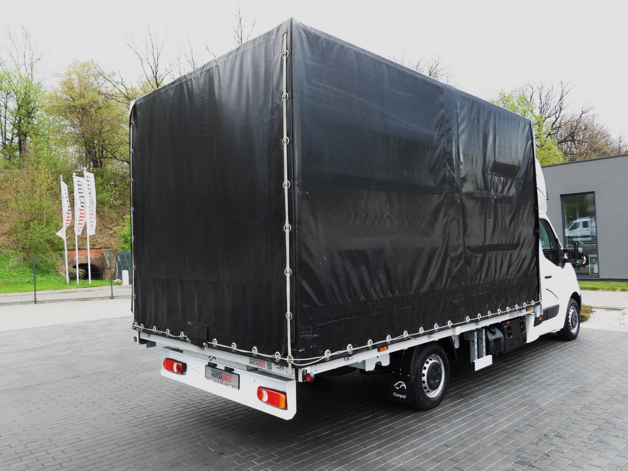 Curtain side van OPEL MOVANO TARPAULIN 10 PALLETS WEBASTO CRUISE CONTROL LED LIGHTS PNEUMATICS AIR CONDITIONING 165HP: picture 13 Curtain side van OPEL MOVANO TARPAULIN 10 PALLETS WEBASTO CRUISE CONTROL LED LIGHTS PNEUMATICS AIR CONDITIONING 165HP: picture 13