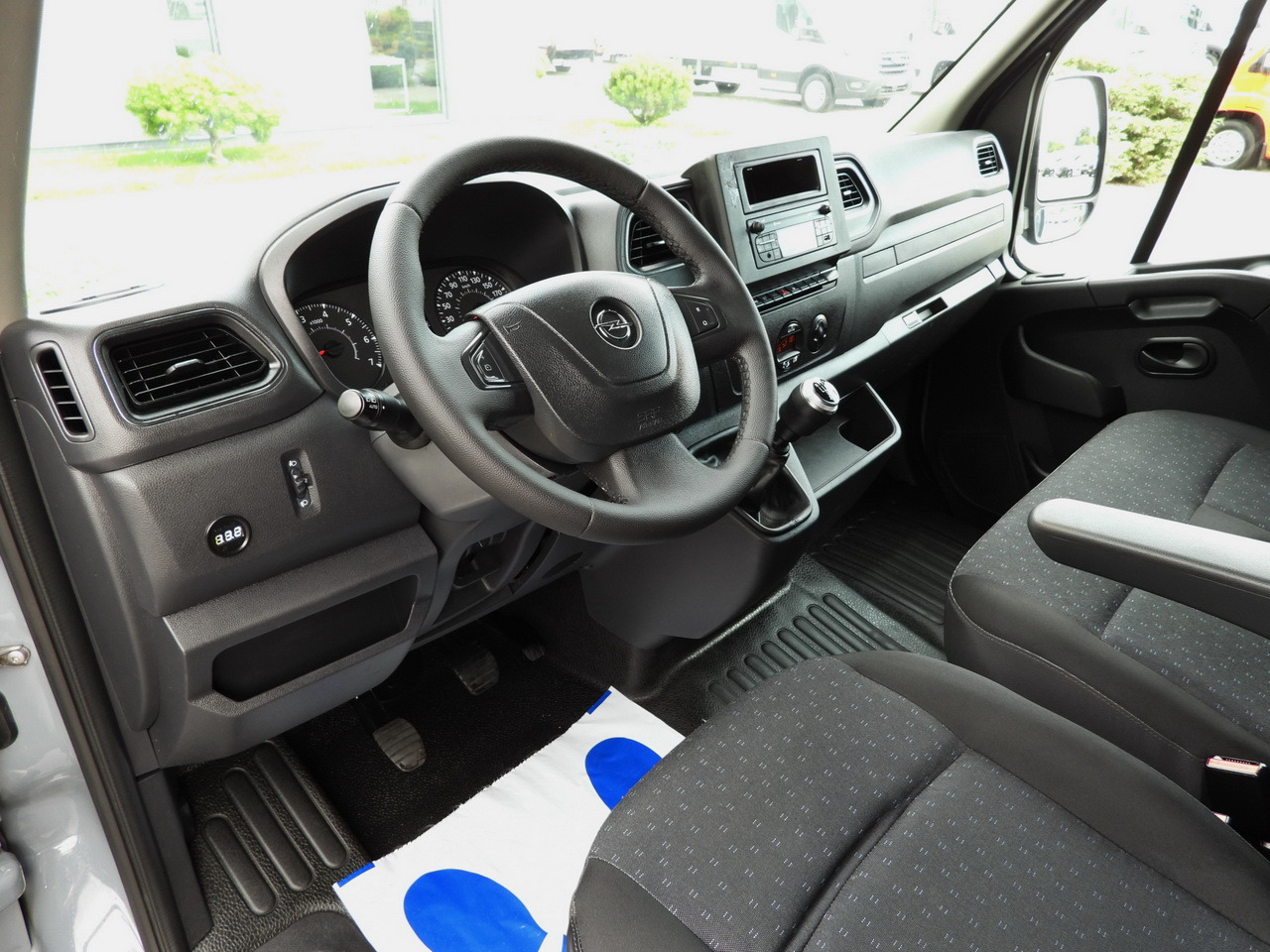 OPEL MOVANO TARPAULIN 10 PALLETS WEBASTO CRUISE CONTROL LED LIGHTS PNEUMATICS AIR CONDITIONING 165HP - Curtain side van: picture 2 OPEL MOVANO TARPAULIN 10 PALLETS WEBASTO CRUISE CONTROL LED LIGHTS PNEUMATICS AIR CONDITIONING 165HP - Curtain side van: picture 2