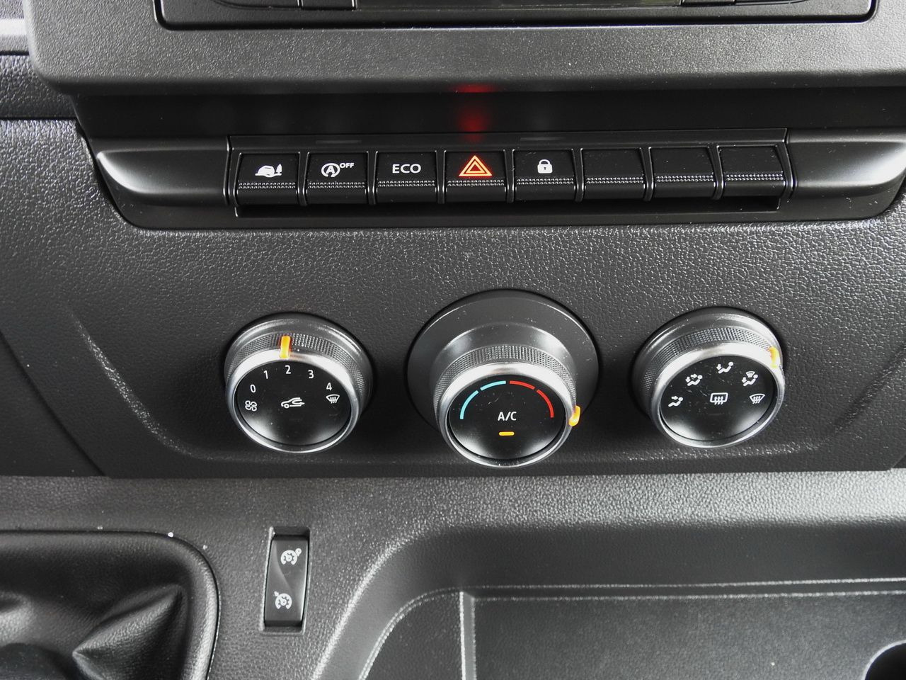 Leasing of OPEL MOVANO  TARPAULIN 10 PALLETS WEBASTO CRUISE CONTROL LED LIGHTS PNEUMATICS AIR CONDITIONING  165HP OPEL MOVANO  TARPAULIN 10 PALLETS WEBASTO CRUISE CONTROL LED LIGHTS PNEUMATICS AIR CONDITIONING  165HP: picture 35