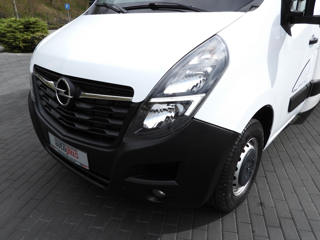 Curtain side van OPEL MOVANO TARPAULIN 10 PALLETS WEBASTO CRUISE CONTROL LED LIGHTS PNEUMATICS AIR CONDITIONING 165HP: picture 19 Curtain side van OPEL MOVANO TARPAULIN 10 PALLETS WEBASTO CRUISE CONTROL LED LIGHTS PNEUMATICS AIR CONDITIONING 165HP: picture 19