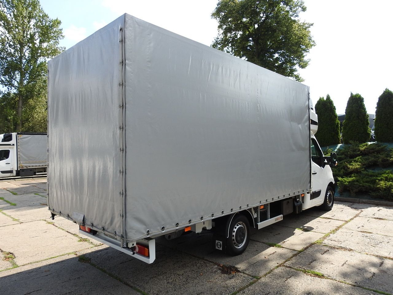 Leasing of OPEL MOVANO  TARPAULIN 10 PALLETS WEBASTO CRUISE CONTROL LED LIGHTS PNEUMATICS AIR CONDITIONING  165HP OPEL MOVANO  TARPAULIN 10 PALLETS WEBASTO CRUISE CONTROL LED LIGHTS PNEUMATICS AIR CONDITIONING  165HP: picture 12