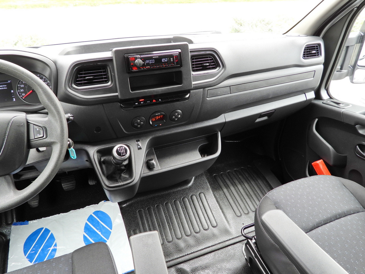 Curtain side van OPEL MOVANO TARPAULIN 10 PALLETS WEBASTO CRUISE CONTROL LED LIGHTS PNEUMATICS AIR CONDITIONING 165HP: picture 32 Curtain side van OPEL MOVANO TARPAULIN 10 PALLETS WEBASTO CRUISE CONTROL LED LIGHTS PNEUMATICS AIR CONDITIONING 165HP: picture 32