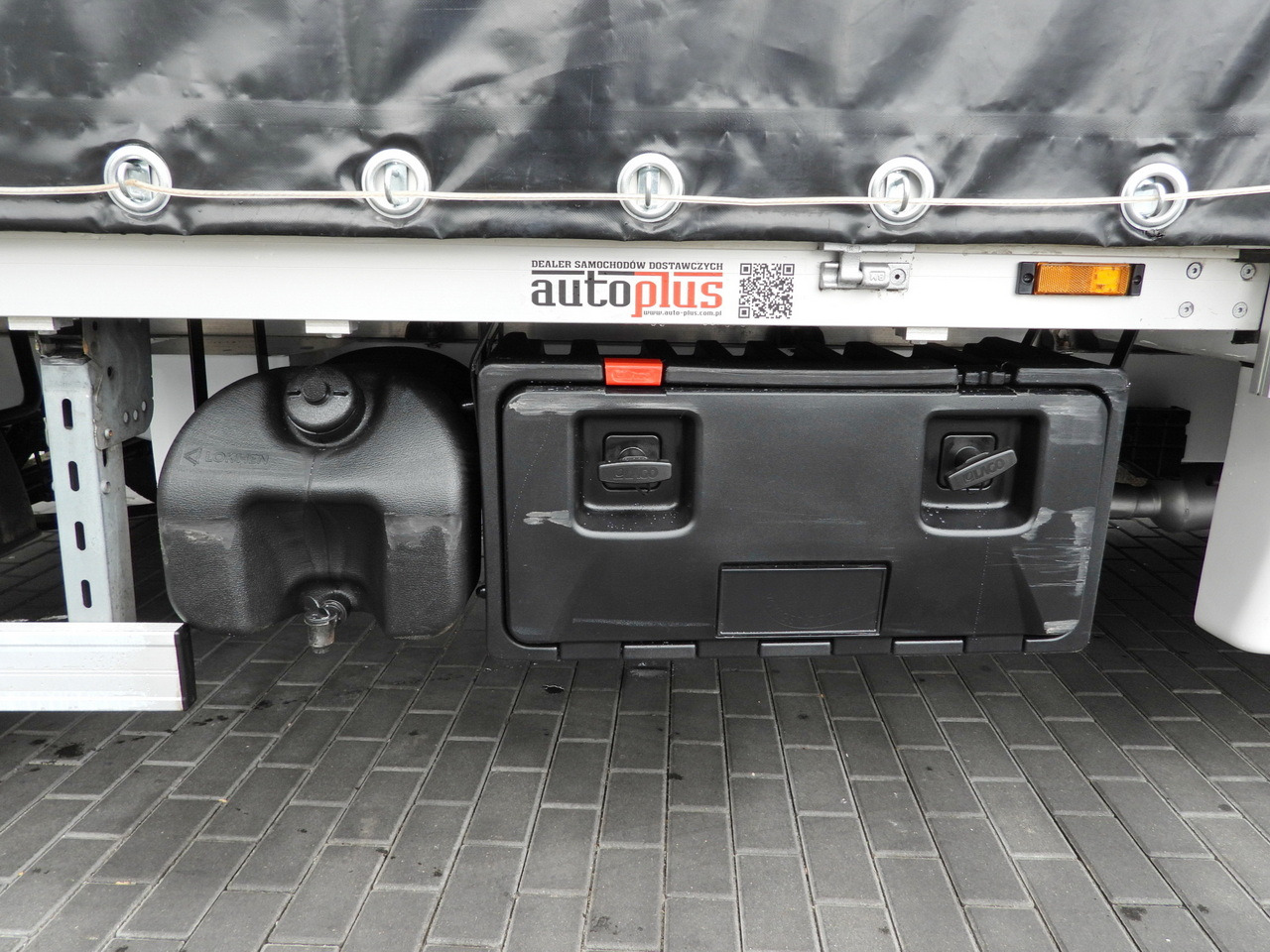 Curtain side van OPEL MOVANO TARPAULIN 10 PALLETS WEBASTO CRUISE CONTROL LED LIGHTS PNEUMATICS AIR CONDITIONING 165HP: picture 23 Curtain side van OPEL MOVANO TARPAULIN 10 PALLETS WEBASTO CRUISE CONTROL LED LIGHTS PNEUMATICS AIR CONDITIONING 165HP: picture 23