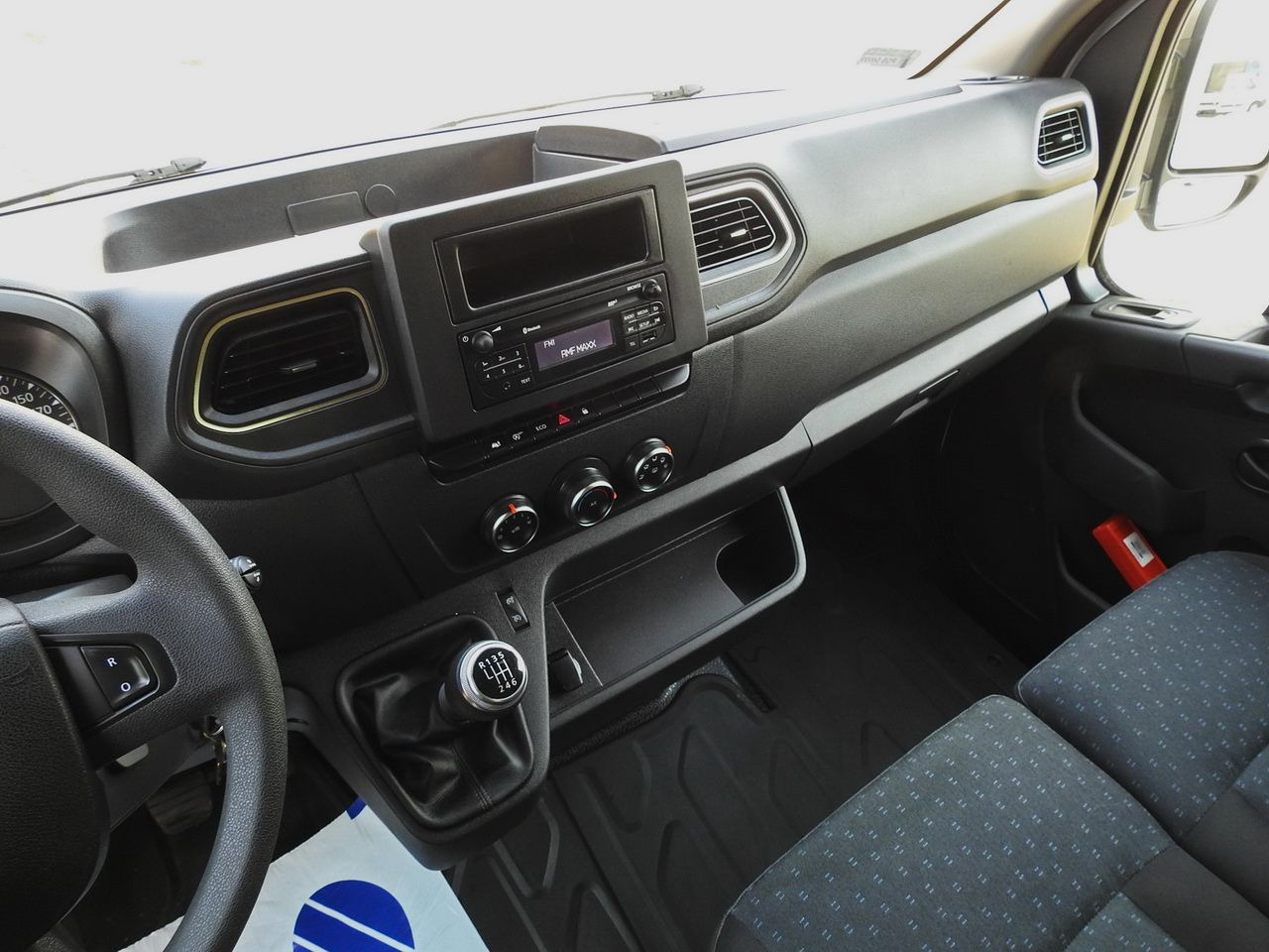 Leasing of OPEL MOVANO  TARPAULIN 10 PALLETS WEBASTO CRUISE CONTROL LED LIGHTS PNEUMATICS AIR CONDITIONING  165HP OPEL MOVANO  TARPAULIN 10 PALLETS WEBASTO CRUISE CONTROL LED LIGHTS PNEUMATICS AIR CONDITIONING  165HP: picture 32