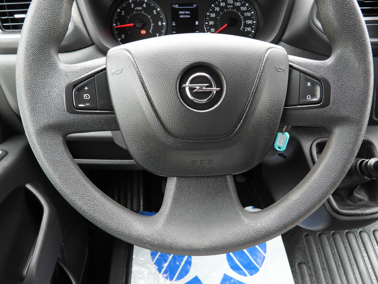 Curtain side van OPEL MOVANO TARPAULIN 10 PALLETS WEBASTO CRUISE CONTROL LED LIGHTS PNEUMATICS AIR CONDITIONING 165HP: picture 34 Curtain side van OPEL MOVANO TARPAULIN 10 PALLETS WEBASTO CRUISE CONTROL LED LIGHTS PNEUMATICS AIR CONDITIONING 165HP: picture 34