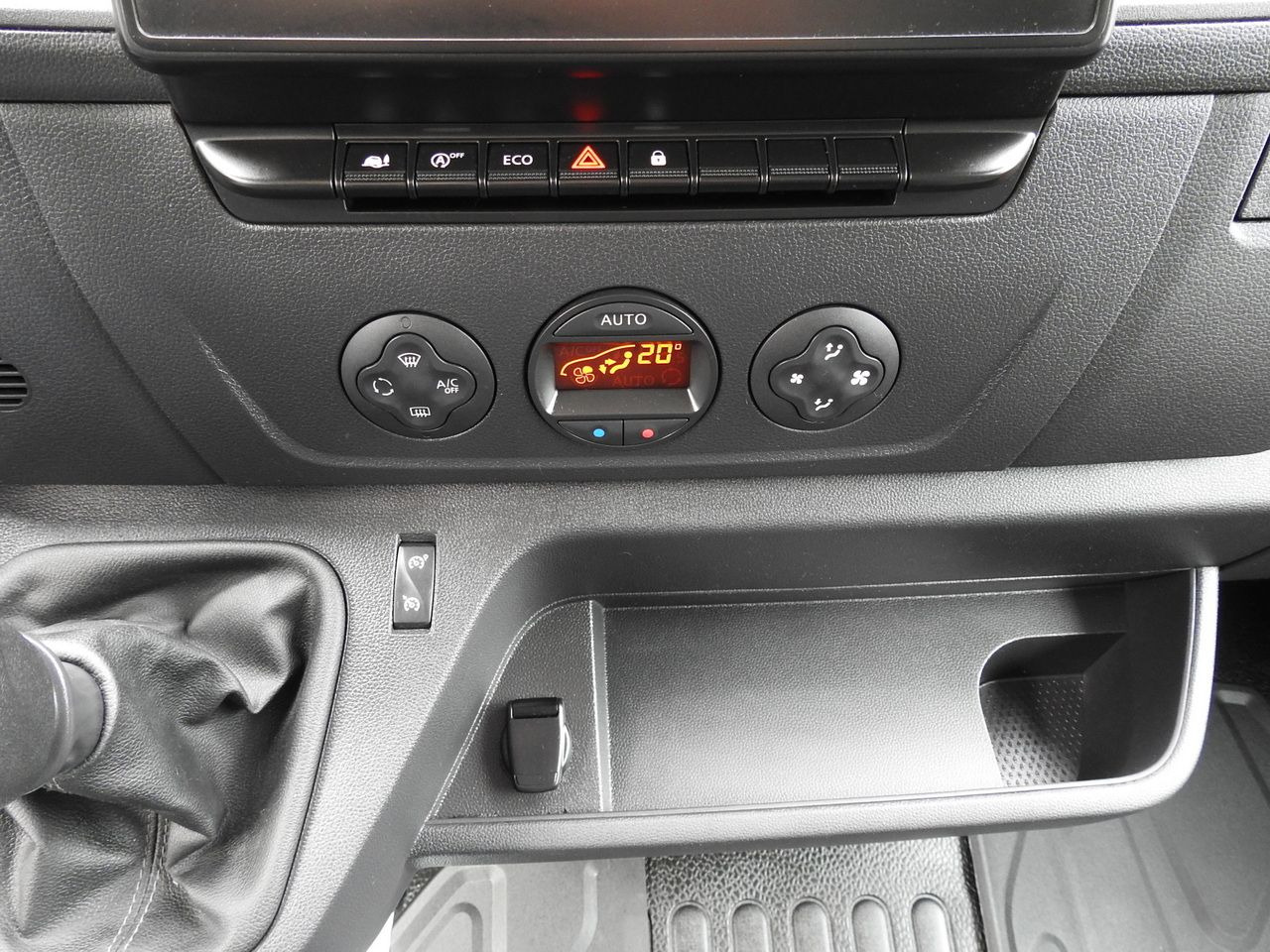 Leasing of OPEL MOVANO  TARPAULIN LIFT 9 PALLETS WEBASTO CRUISE CONTROL NAVIGATION LED LIGHTS PNEUMATICS AIR CONDITIONING  165HP OPEL MOVANO  TARPAULIN LIFT 9 PALLETS WEBASTO CRUISE CONTROL NAVIGATION LED LIGHTS PNEUMATICS AIR CONDITIONING  165HP: picture 40