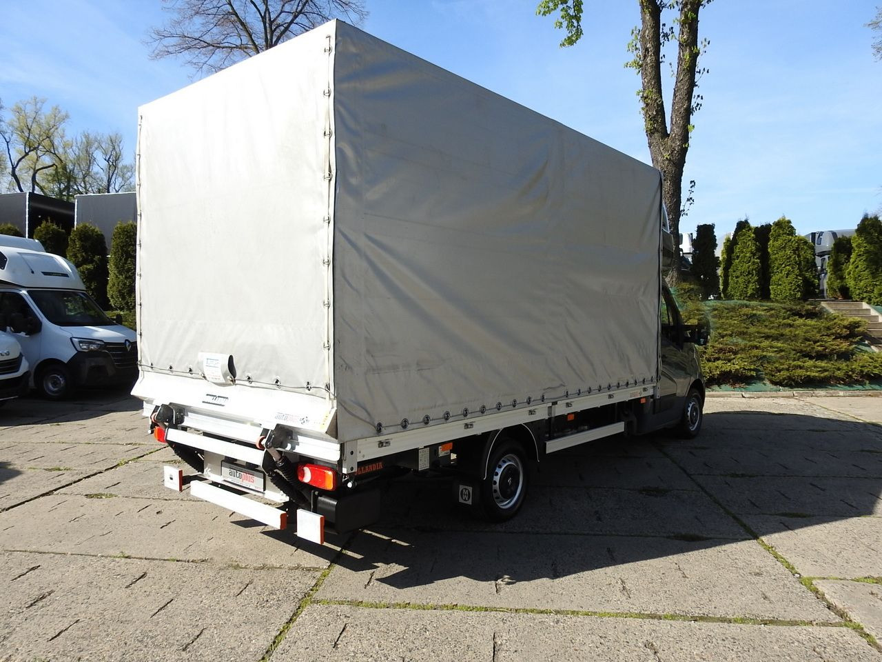 Leasing of OPEL MOVANO  TARPAULIN LIFT 9 PALLETS WEBASTO CRUISE CONTROL NAVIGATION LED LIGHTS PNEUMATICS AIR CONDITIONING  165HP OPEL MOVANO  TARPAULIN LIFT 9 PALLETS WEBASTO CRUISE CONTROL NAVIGATION LED LIGHTS PNEUMATICS AIR CONDITIONING  165HP: picture 14