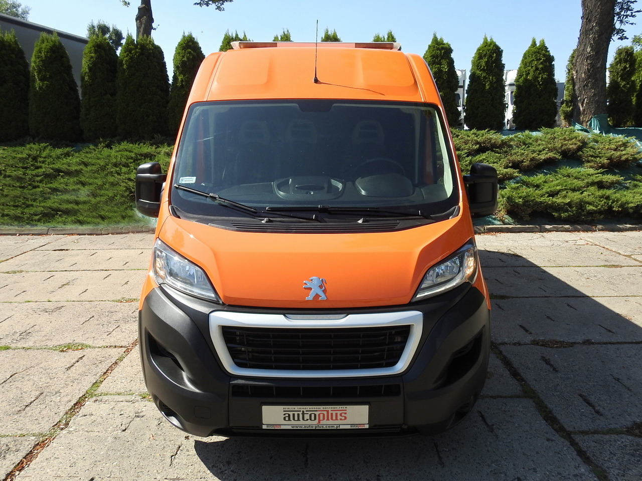 PEUGEOT BOXER BOX DELIVERY VAN 7 SEATS AIR CONDITIONING  120HP - Panel van: picture 5 PEUGEOT BOXER BOX DELIVERY VAN 7 SEATS AIR CONDITIONING  120HP - Panel van: picture 5