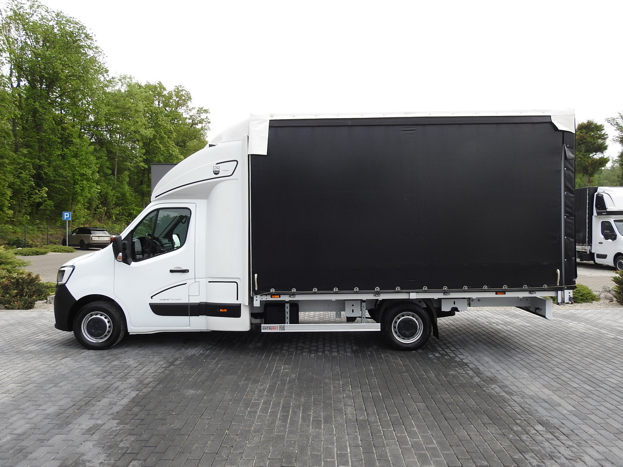 Curtain side van RENAULT MASTER TARPAULIN 10 PALLETS WEBASTO CRUISE CONTROL AIR CONDITIONING LED LIGHTS PNEUMATICS 165HP: picture 9 Curtain side van RENAULT MASTER TARPAULIN 10 PALLETS WEBASTO CRUISE CONTROL AIR CONDITIONING LED LIGHTS PNEUMATICS 165HP: picture 9