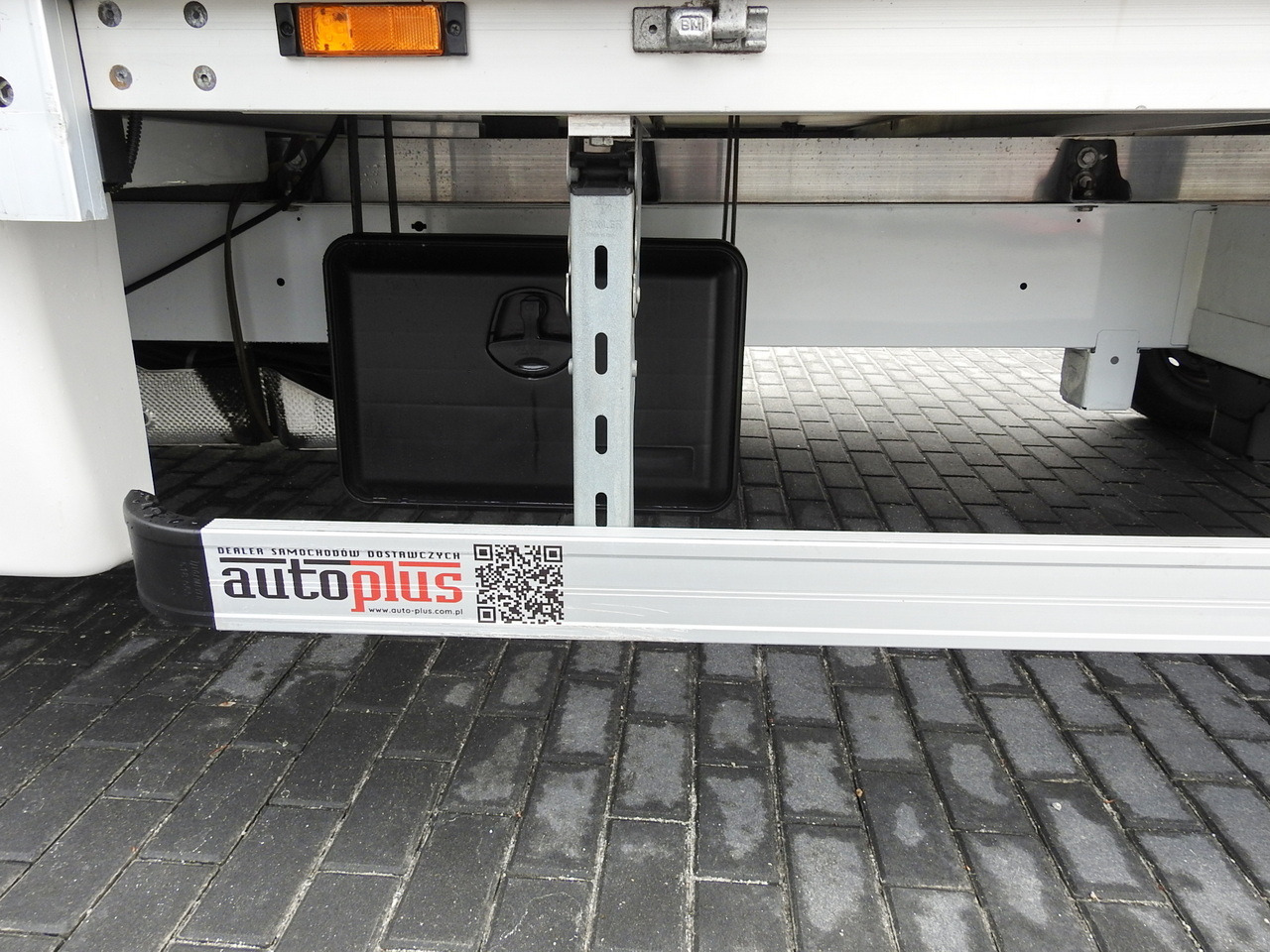 Curtain side van RENAULT MASTER TARPAULIN 10 PALLETS WEBASTO CRUISE CONTROL AIR CONDITIONING LED LIGHTS PNEUMATICS 165HP: picture 22 Curtain side van RENAULT MASTER TARPAULIN 10 PALLETS WEBASTO CRUISE CONTROL AIR CONDITIONING LED LIGHTS PNEUMATICS 165HP: picture 22