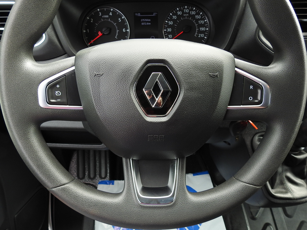 Curtain side van RENAULT MASTER TARPAULIN 10 PALLETS WEBASTO CRUISE CONTROL AIR CONDITIONING LED LIGHTS PNEUMATICS 165HP: picture 33 Curtain side van RENAULT MASTER TARPAULIN 10 PALLETS WEBASTO CRUISE CONTROL AIR CONDITIONING LED LIGHTS PNEUMATICS 165HP: picture 33