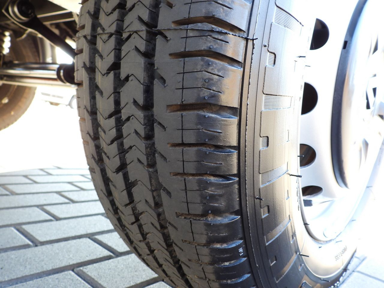 Curtain side van RENAULT MASTER TARPAULIN 10 PALLETS WEBASTO CRUISE CONTROL LED LIGHTS PNEUMATICS AIR CONDITIONING 165HP: picture 24 Curtain side van RENAULT MASTER TARPAULIN 10 PALLETS WEBASTO CRUISE CONTROL LED LIGHTS PNEUMATICS AIR CONDITIONING 165HP: picture 24