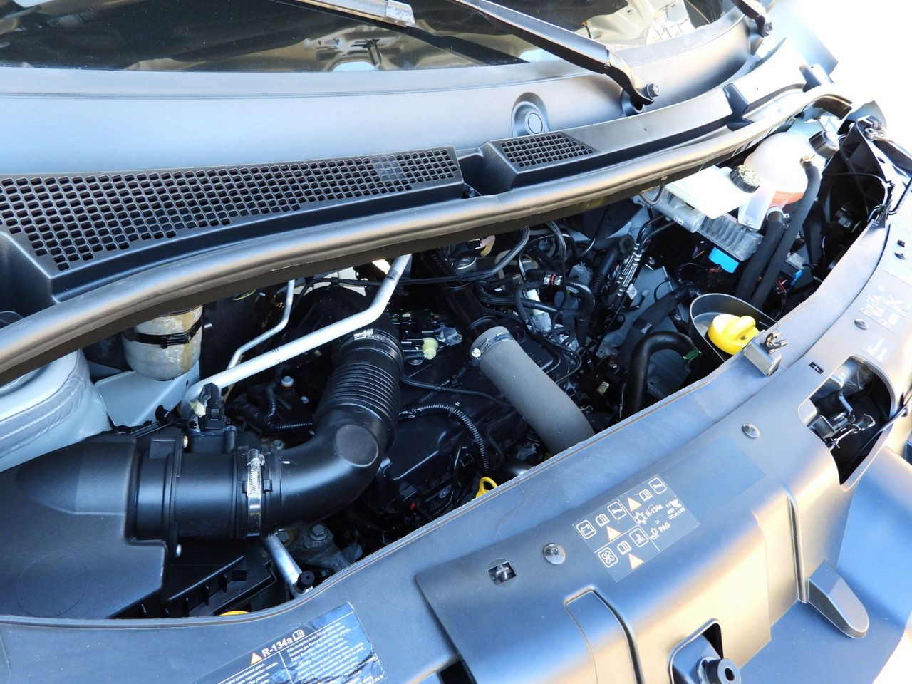 Curtain side van RENAULT MASTER TARPAULIN 10 PALLETS WEBASTO CRUISE CONTROL LED LIGHTS PNEUMATICS AIR CONDITIONING 165HP: picture 27 Curtain side van RENAULT MASTER TARPAULIN 10 PALLETS WEBASTO CRUISE CONTROL LED LIGHTS PNEUMATICS AIR CONDITIONING 165HP: picture 27