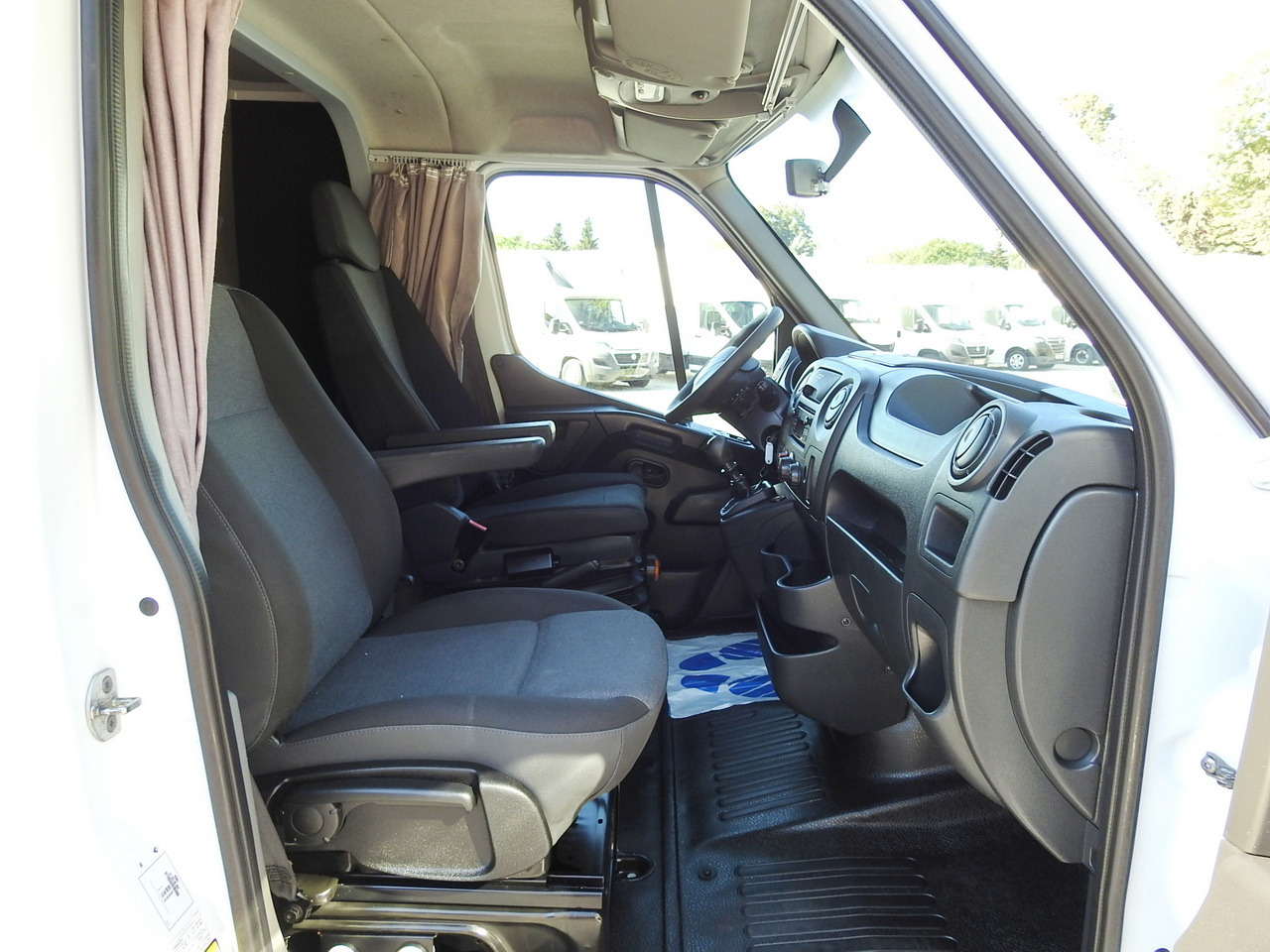 Curtain side van RENAULT MASTER TARPAULIN 8 PALLETS WEBASTO CRUISE CONTROL AIR CONDITIONING PNEUMATICS  170HP: picture 39