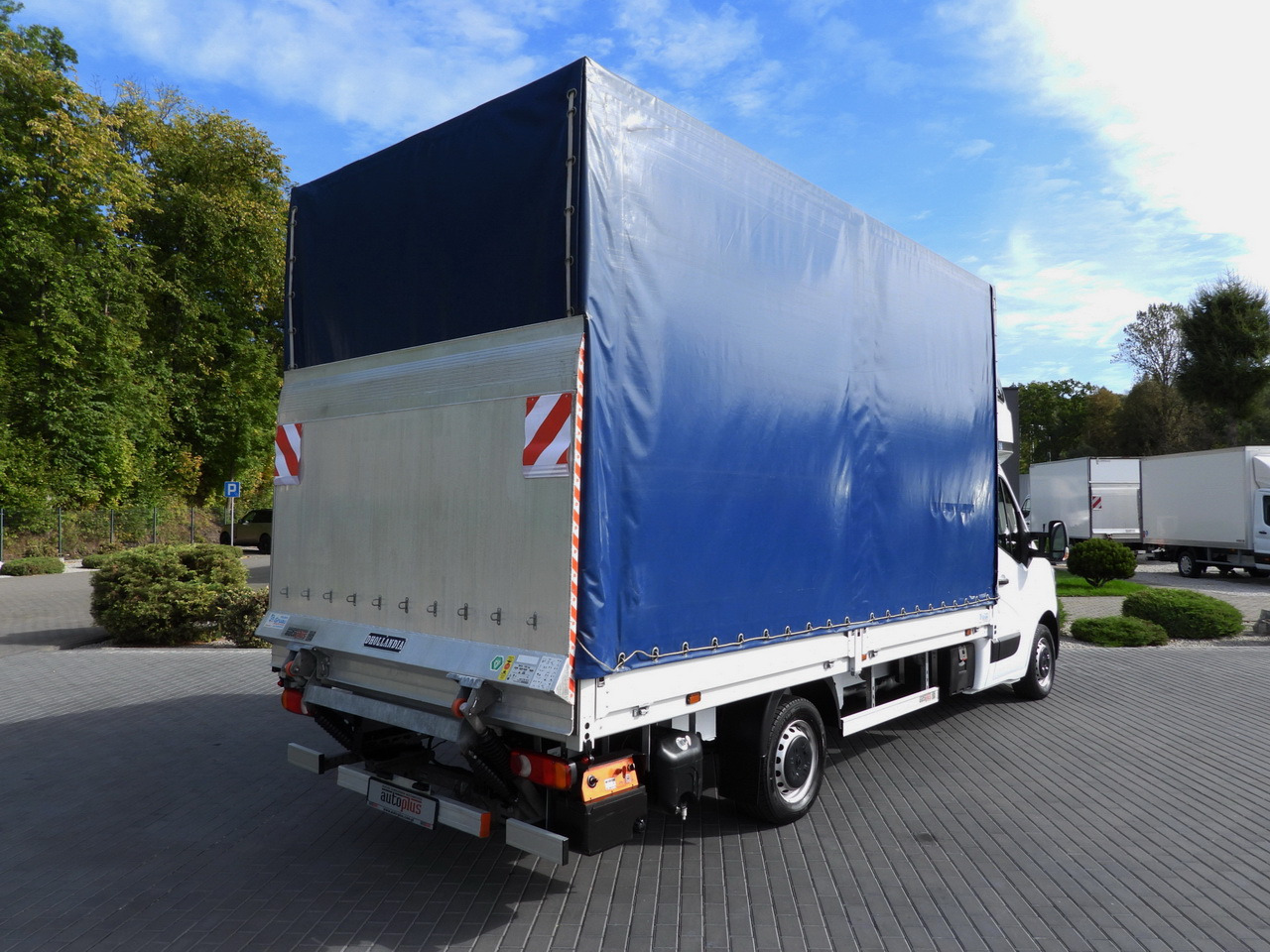 RENAULT MASTER TARPAULIN LIFT 9 PALLETS WEBASTO CRUISE CONTROL LED LIGHTS PNEUMATICS AIR CONDITIONING 165HP - Curtain side van: picture 3 RENAULT MASTER TARPAULIN LIFT 9 PALLETS WEBASTO CRUISE CONTROL LED LIGHTS PNEUMATICS AIR CONDITIONING 165HP - Curtain side van: picture 3