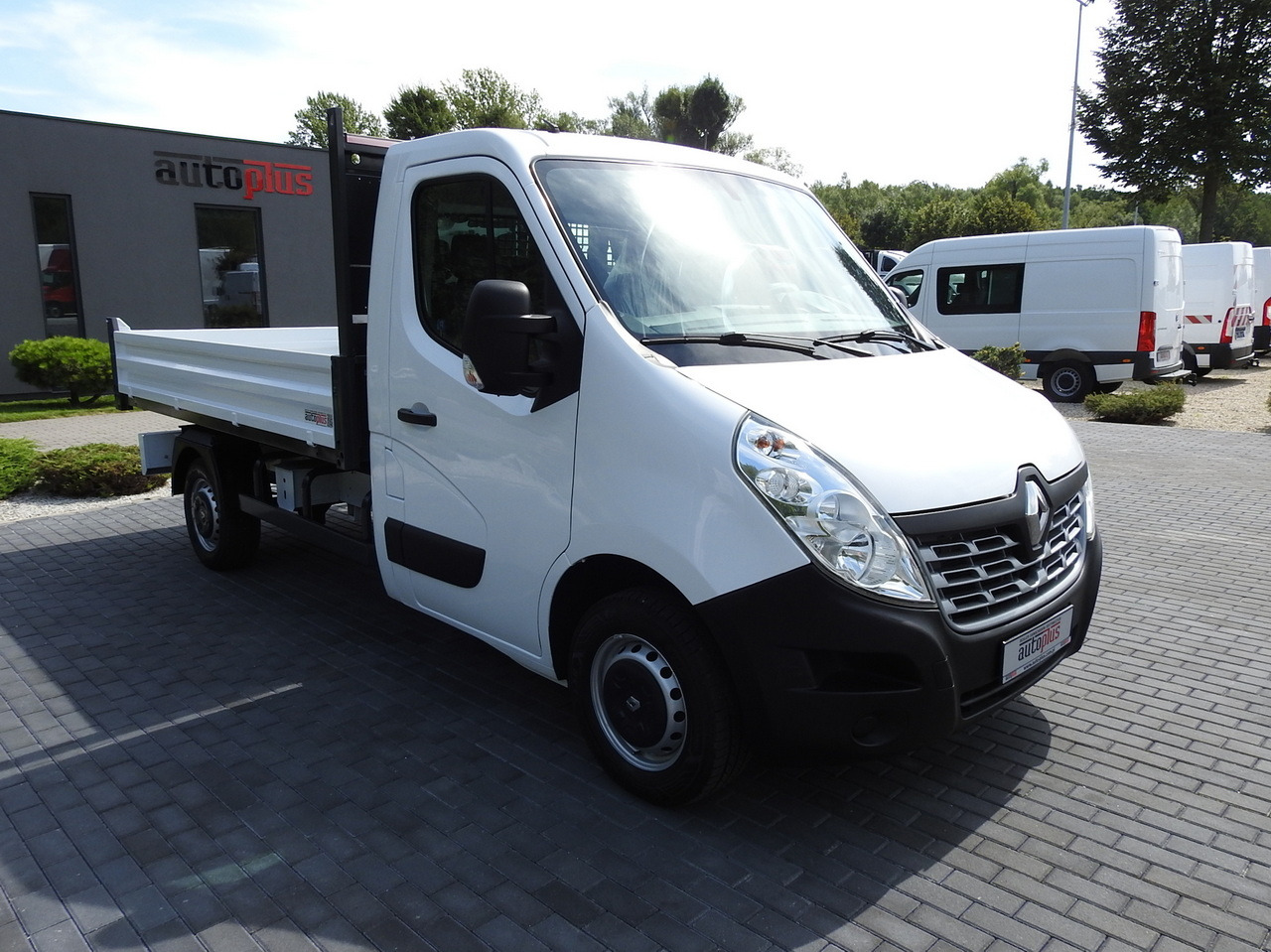 RENAULT MASTER TIPPER 130HP - Tipper van: picture 4 RENAULT MASTER TIPPER 130HP - Tipper van: picture 4