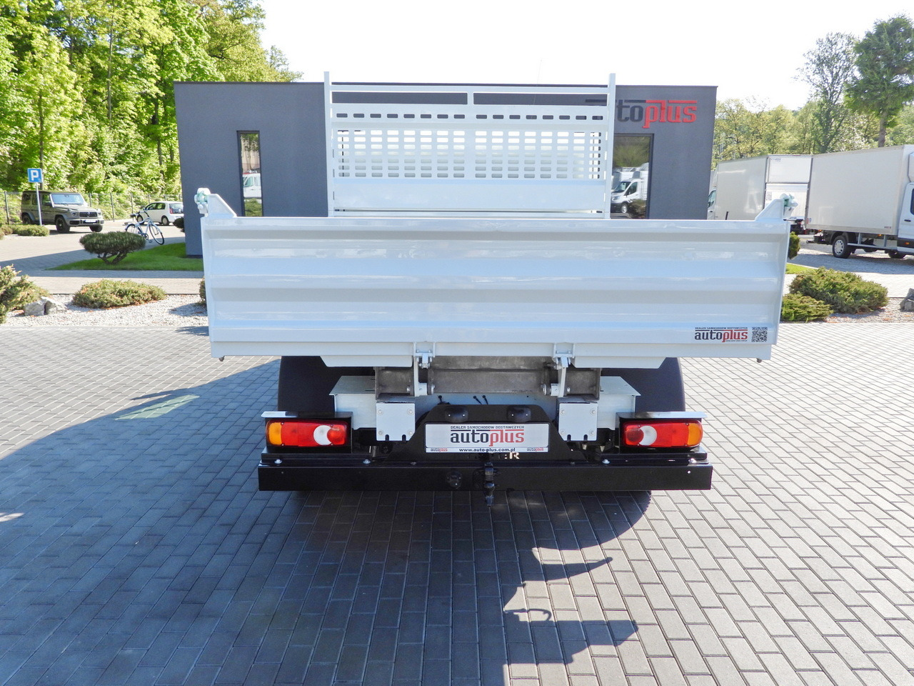 Tipper van RENAULT MASTER TIPPER CRUISE CONTROL TWIN WHEELS AIR CONDITIONING  145HP: picture 10