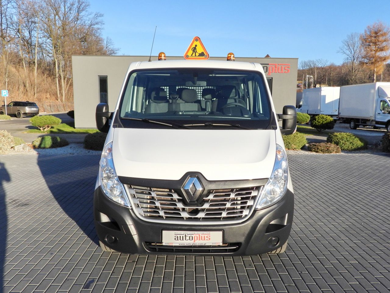 RENAULT MASTER TIPPER DOUBLE CABIN DOKA 7 SEATS CRUISE CONTROL AIR CONDITIONING 145HP - Tipper van: picture 5 RENAULT MASTER TIPPER DOUBLE CABIN DOKA 7 SEATS CRUISE CONTROL AIR CONDITIONING 145HP - Tipper van: picture 5
