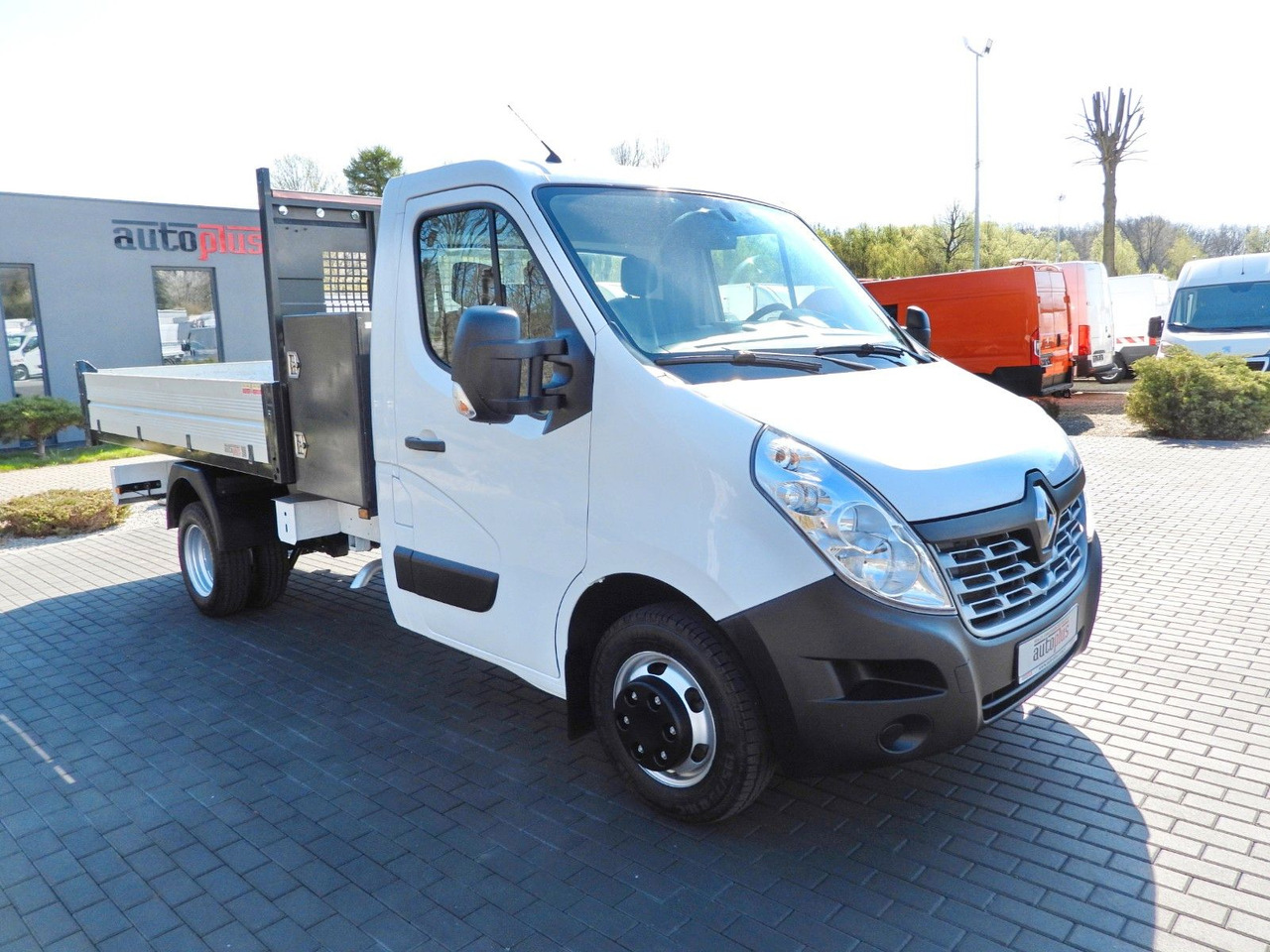 Renault MASTER KIPPER TEMPOMAT NAVIGATION ZWILLINGSRÄDER - Tipper van: picture 4 Renault MASTER KIPPER TEMPOMAT NAVIGATION ZWILLINGSRÄDER - Tipper van: picture 4