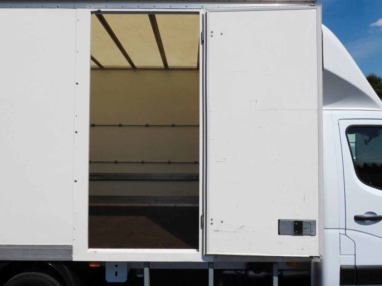 New Box van Renault MASTER  KOFFER AUFZUG 8 PALETTEN TEMPOMAT NAVI: picture 21