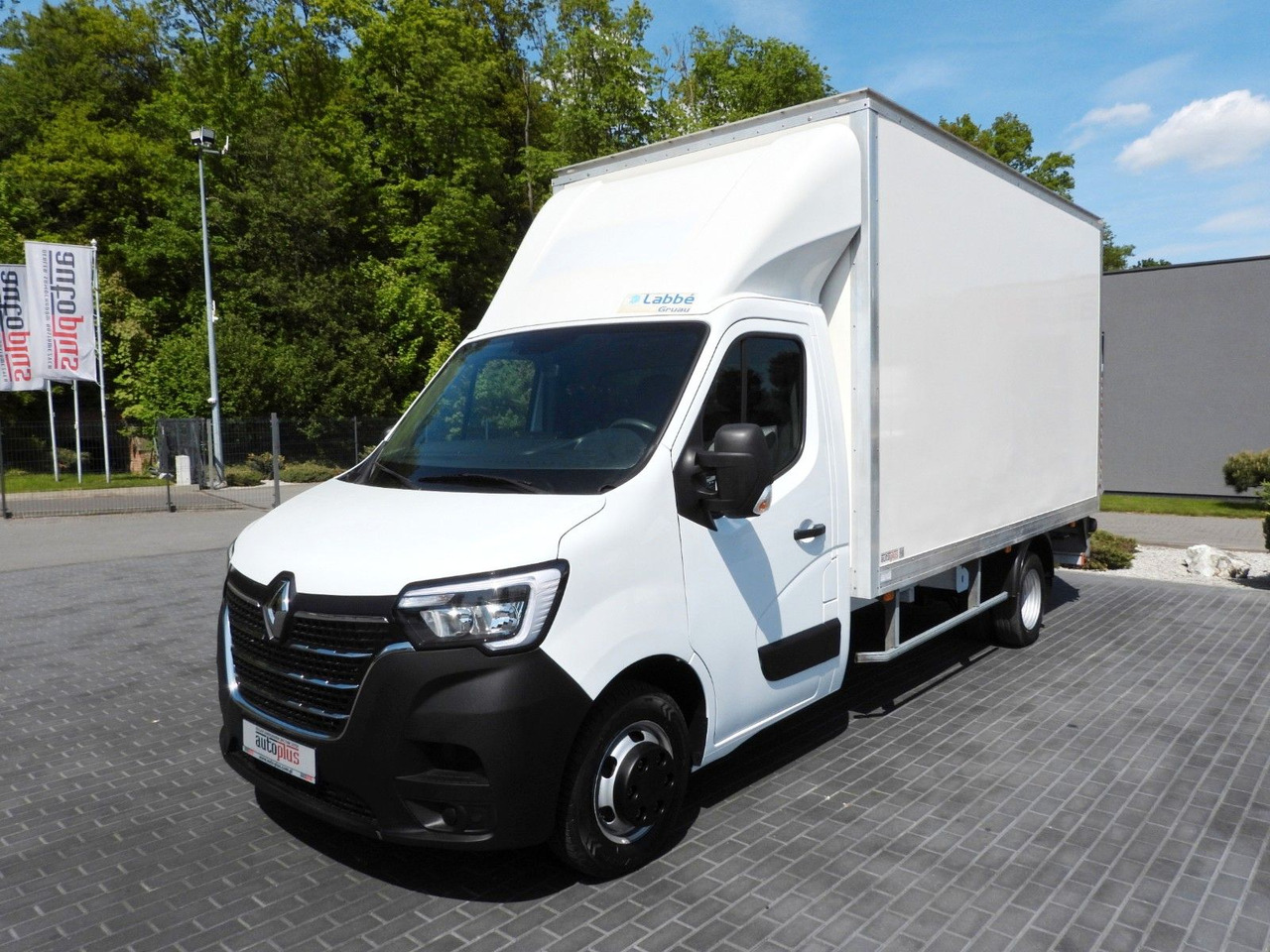New Box van Renault MASTER  KOFFER AUFZUG 8 PALETTEN TEMPOMAT NAVI: picture 6