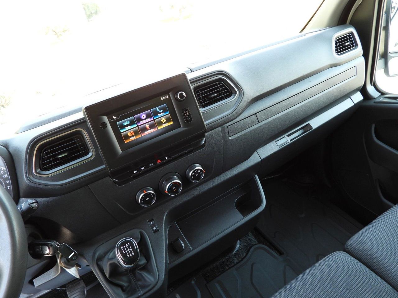 New Box van Renault MASTER  KOFFER AUFZUG 8 PALETTEN TEMPOMAT NAVI: picture 25