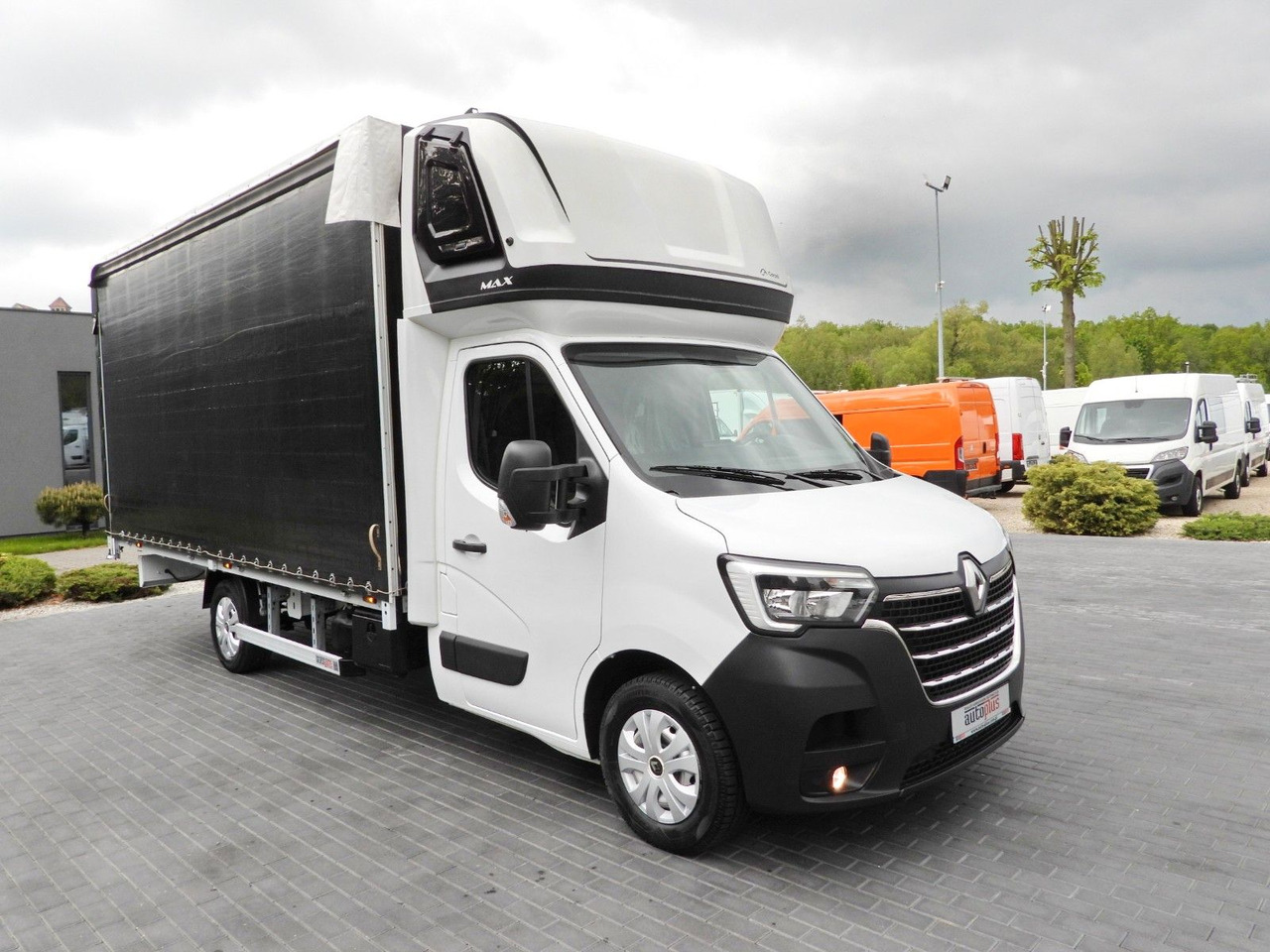 Renault MASTER PLANDEKA 10 PALET WEBASTO TEMPOMAT A/C - Curtain side van: picture 4 Renault MASTER PLANDEKA 10 PALET WEBASTO TEMPOMAT A/C - Curtain side van: picture 4