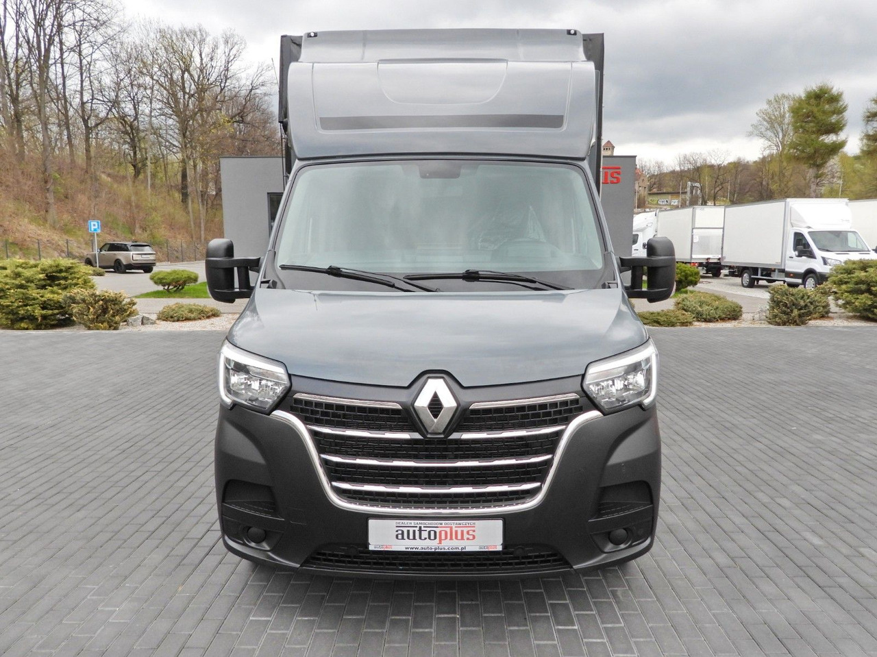 Renault MASTER PRITSCHE PLANE 10 PALETTEN WEBASTO A/C - Curtain side van, Combi van: picture 5 Renault MASTER PRITSCHE PLANE 10 PALETTEN WEBASTO A/C - Curtain side van, Combi van: picture 5