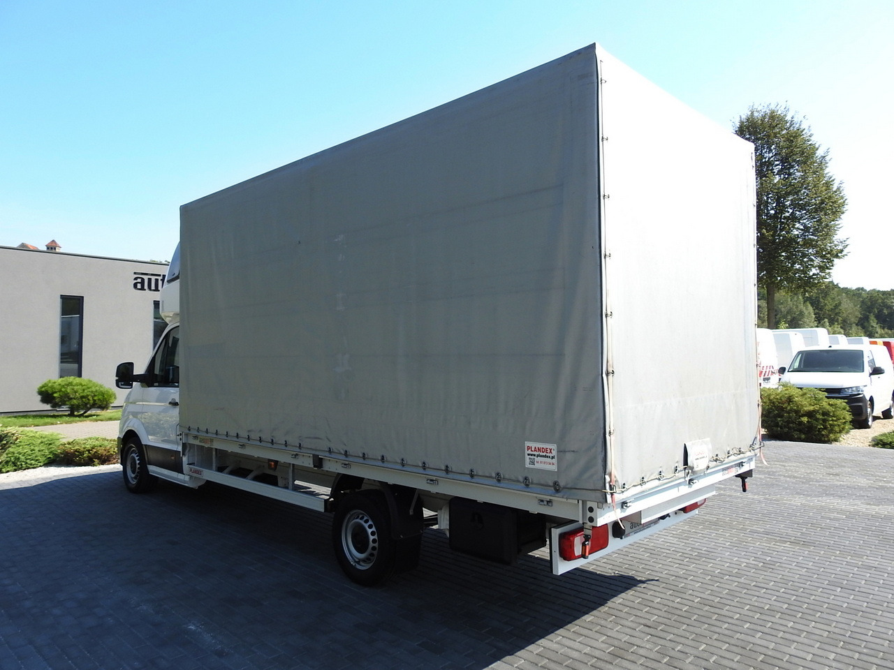 Leasing of VOLKSWAGEN CRAFTER TARPAULIN 10 PALLETS WEBASTO CRUISE CONTROL AIR CONDITIONING LED LIGHTS  180HP VOLKSWAGEN CRAFTER TARPAULIN 10 PALLETS WEBASTO CRUISE CONTROL AIR CONDITIONING LED LIGHTS  180HP: picture 10