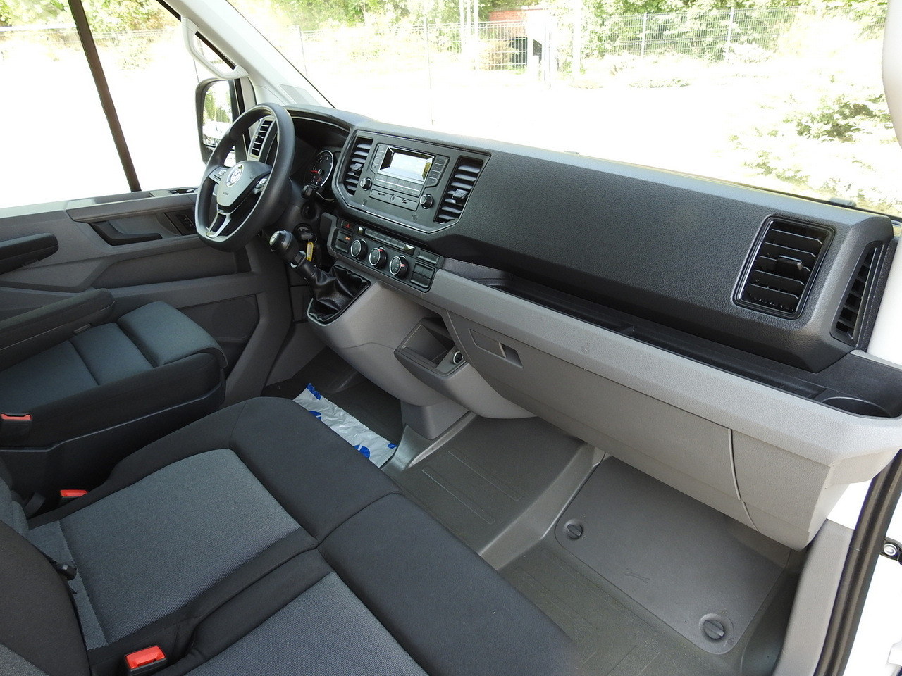 Leasing of VOLKSWAGEN CRAFTER TARPAULIN 10 PALLETS WEBASTO CRUISE CONTROL AIR CONDITIONING LED LIGHTS  180HP VOLKSWAGEN CRAFTER TARPAULIN 10 PALLETS WEBASTO CRUISE CONTROL AIR CONDITIONING LED LIGHTS  180HP: picture 39