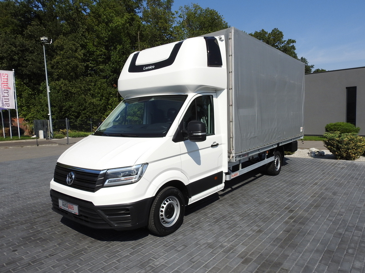 Leasing of VOLKSWAGEN CRAFTER TARPAULIN 10 PALLETS WEBASTO CRUISE CONTROL AIR CONDITIONING LED LIGHTS  180HP VOLKSWAGEN CRAFTER TARPAULIN 10 PALLETS WEBASTO CRUISE CONTROL AIR CONDITIONING LED LIGHTS  180HP: picture 6