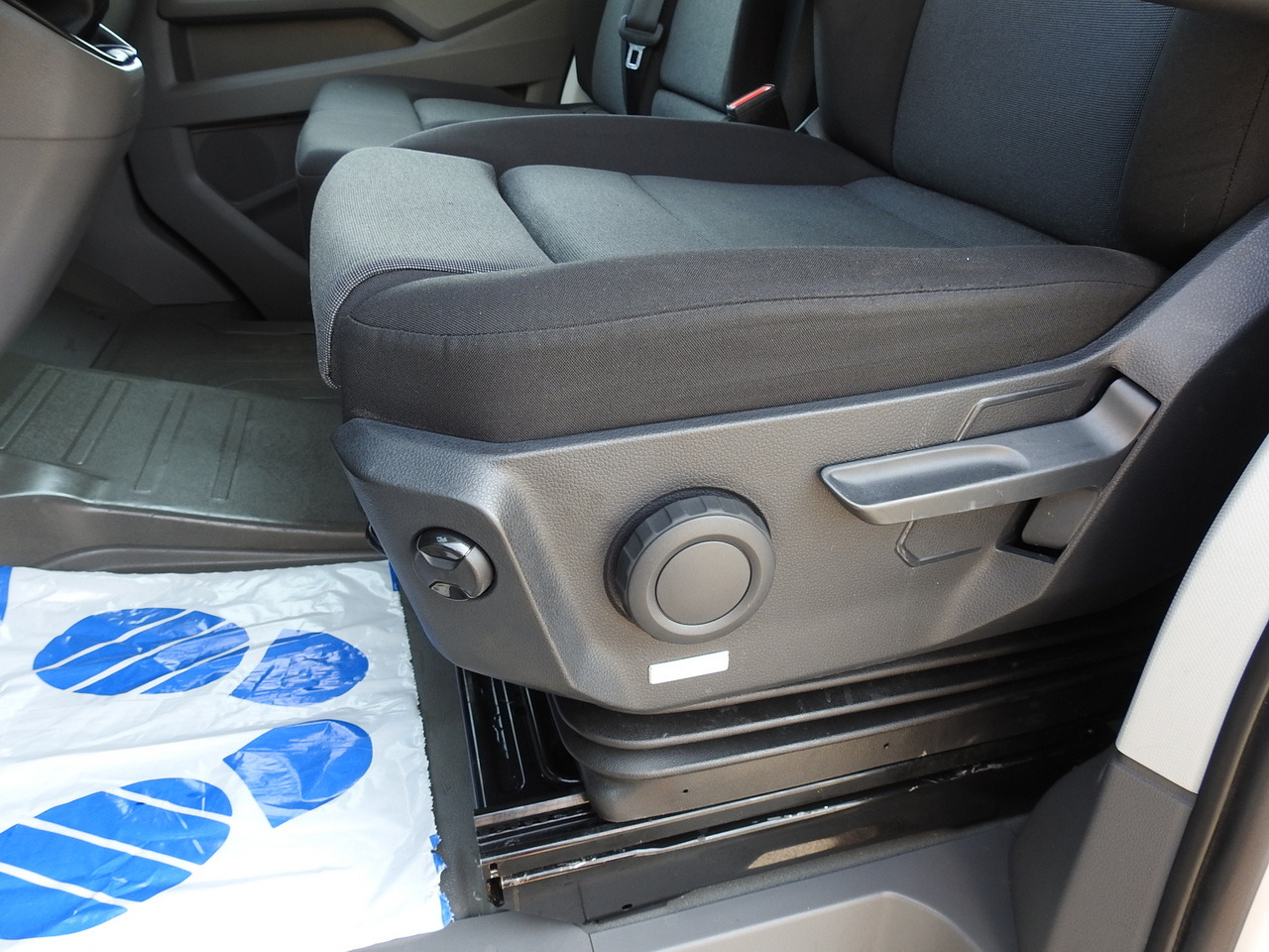 Leasing of VOLKSWAGEN CRAFTER TARPAULIN 10 PALLETS WEBASTO CRUISE CONTROL AIR CONDITIONING LED LIGHTS  180HP VOLKSWAGEN CRAFTER TARPAULIN 10 PALLETS WEBASTO CRUISE CONTROL AIR CONDITIONING LED LIGHTS  180HP: picture 28