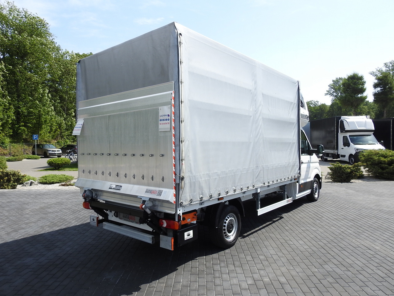 VOLKSWAGEN CRAFTER TARPAULIN LIFT 8 PALLETS WEBASTO CRUISE CONTROL 180HP - Curtain side van: picture 3 VOLKSWAGEN CRAFTER TARPAULIN LIFT 8 PALLETS WEBASTO CRUISE CONTROL 180HP - Curtain side van: picture 3