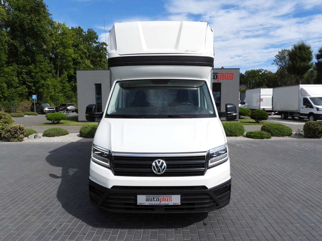VOLKSWAGEN CRAFTER TARPAULIN LIFT 8 PALLETS WEBASTO CRUISE CONTROL LED LIGHTS AIR CONDITIONING 180HP - Curtain side van: picture 5 VOLKSWAGEN CRAFTER TARPAULIN LIFT 8 PALLETS WEBASTO CRUISE CONTROL LED LIGHTS AIR CONDITIONING 180HP - Curtain side van: picture 5