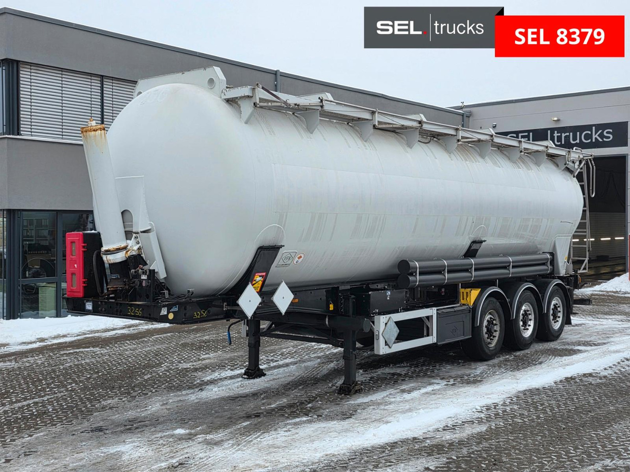 Feldbinder KIP 52/7000/A/2 / ADR AT / 52.000 l - Silo semi-trailer: picture 1 Feldbinder KIP 52/7000/A/2 / ADR AT / 52.000 l - Silo semi-trailer: picture 1