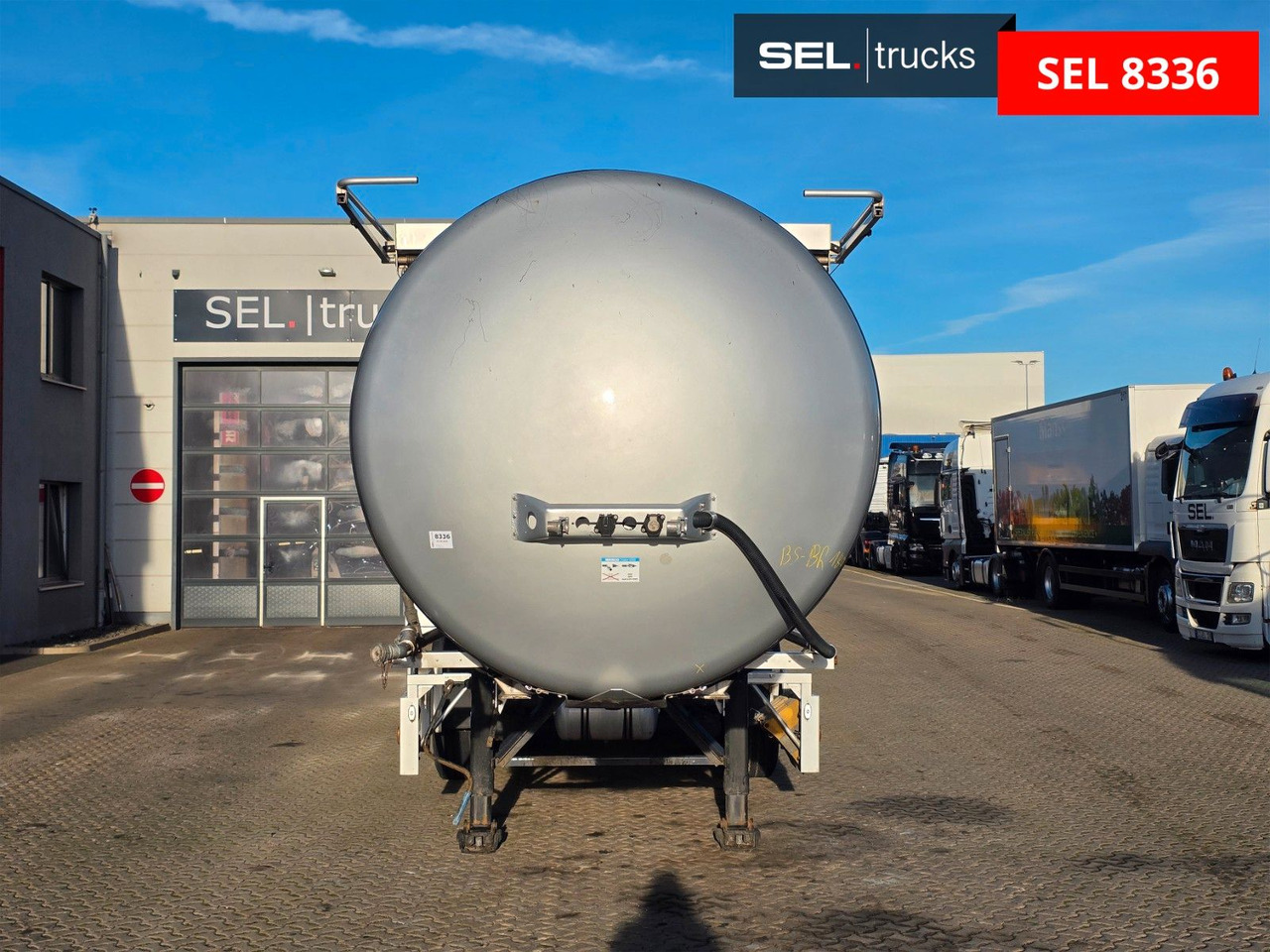 Kässbohrer STB / ADR Typ AT und FL / Lift / BITUMEN !!!! - Tank semi-trailer: picture 2 Kässbohrer STB / ADR Typ AT und FL / Lift / BITUMEN !!!! - Tank semi-trailer: picture 2