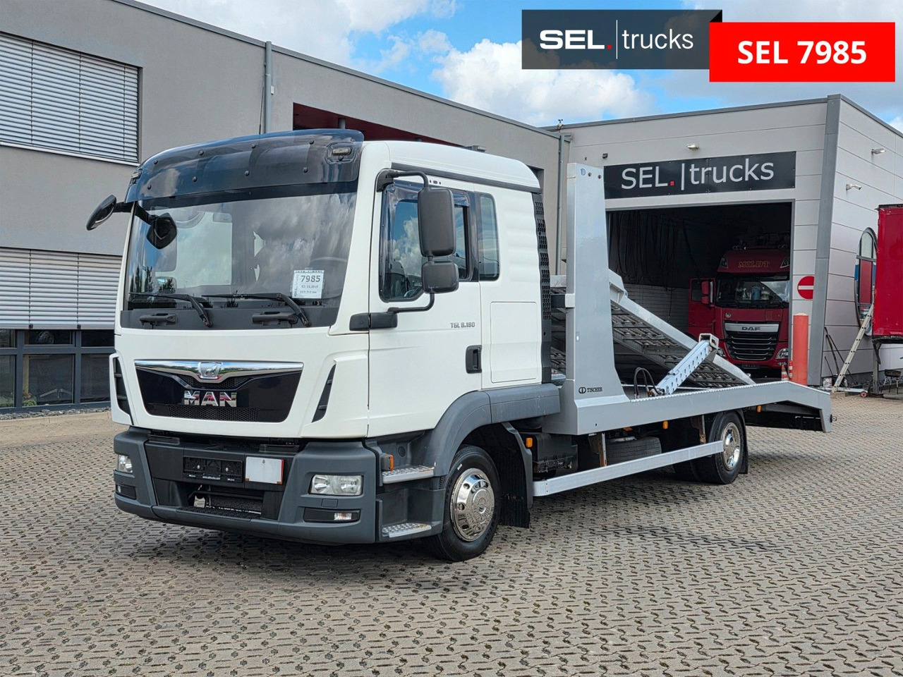 MAN TGL 8.180 4X2 BL - Tow truck: picture 1 MAN TGL 8.180 4X2 BL - Tow truck: picture 1