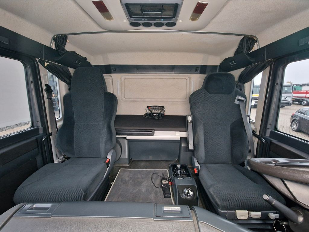 Crane truck MAN TGM 18.340 4X2 BL /Standklima/HIAB 144 GLAS MAN TGM 18.340 4X2 BL /Standklima/HIAB 144 GLAS: picture 19 Crane truck MAN TGM 18.340 4X2 BL /Standklima/HIAB 144 GLAS MAN TGM 18.340 4X2 BL /Standklima/HIAB 144 GLAS: picture 19