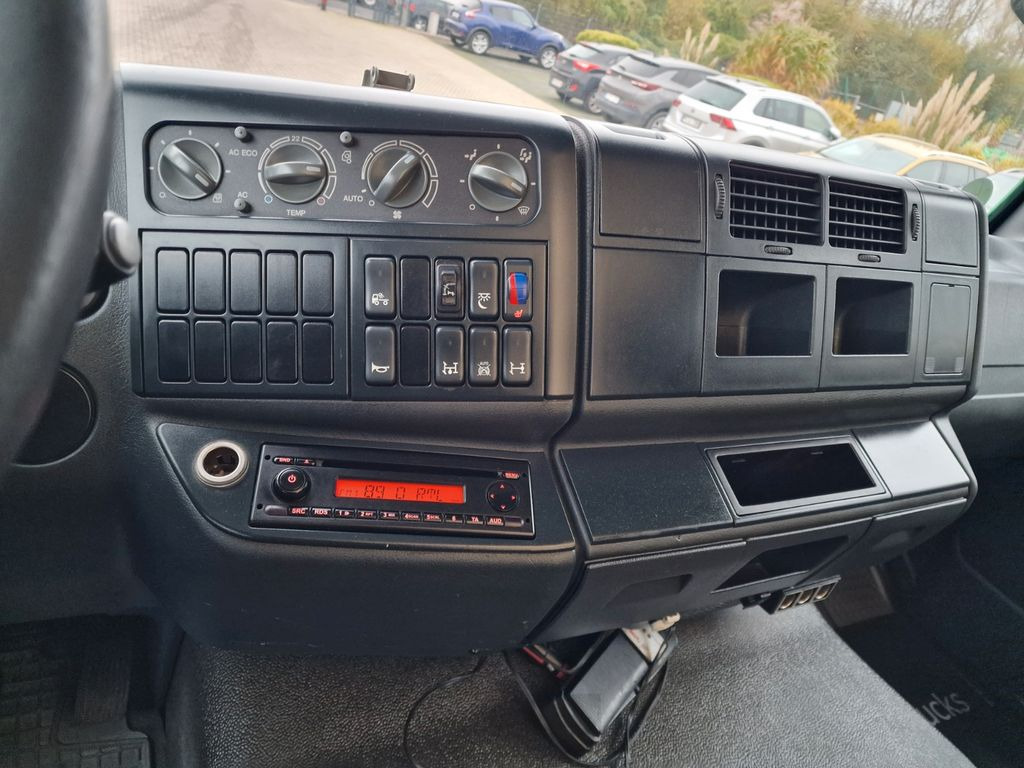 Crane truck MAN TGM 18.340 4X2 BL /Standklima/HIAB 144 GLAS MAN TGM 18.340 4X2 BL /Standklima/HIAB 144 GLAS: picture 25 Crane truck MAN TGM 18.340 4X2 BL /Standklima/HIAB 144 GLAS MAN TGM 18.340 4X2 BL /Standklima/HIAB 144 GLAS: picture 25