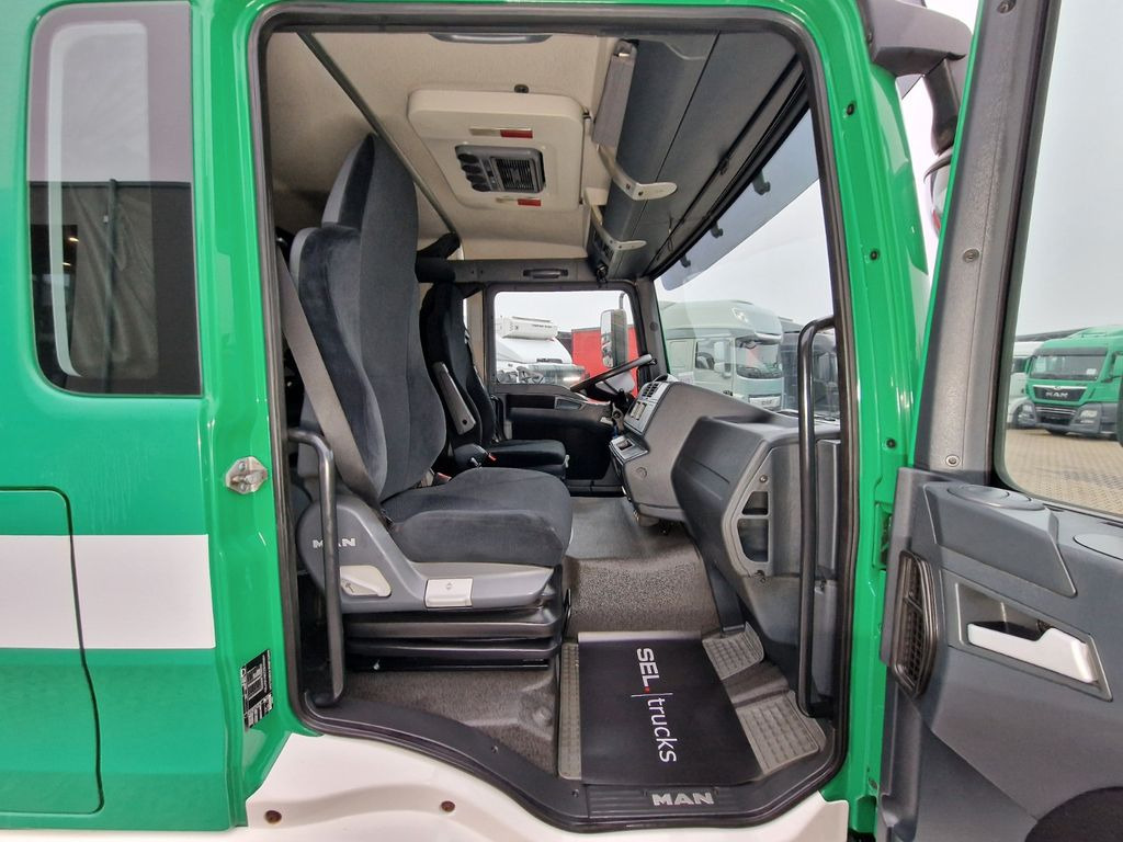 Crane truck MAN TGM 18.340 4X2 BL /Standklima/HIAB 144 GLAS MAN TGM 18.340 4X2 BL /Standklima/HIAB 144 GLAS: picture 17 Crane truck MAN TGM 18.340 4X2 BL /Standklima/HIAB 144 GLAS MAN TGM 18.340 4X2 BL /Standklima/HIAB 144 GLAS: picture 17