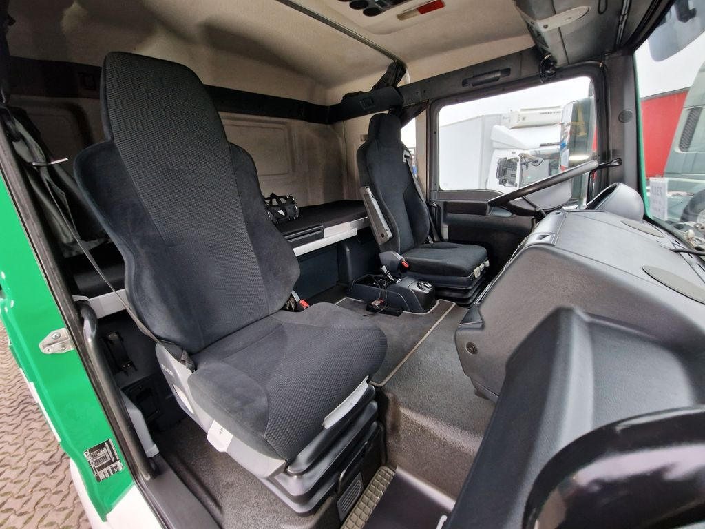 Crane truck MAN TGM 18.340 4X2 BL /Standklima/HIAB 144 GLAS MAN TGM 18.340 4X2 BL /Standklima/HIAB 144 GLAS: picture 18 Crane truck MAN TGM 18.340 4X2 BL /Standklima/HIAB 144 GLAS MAN TGM 18.340 4X2 BL /Standklima/HIAB 144 GLAS: picture 18