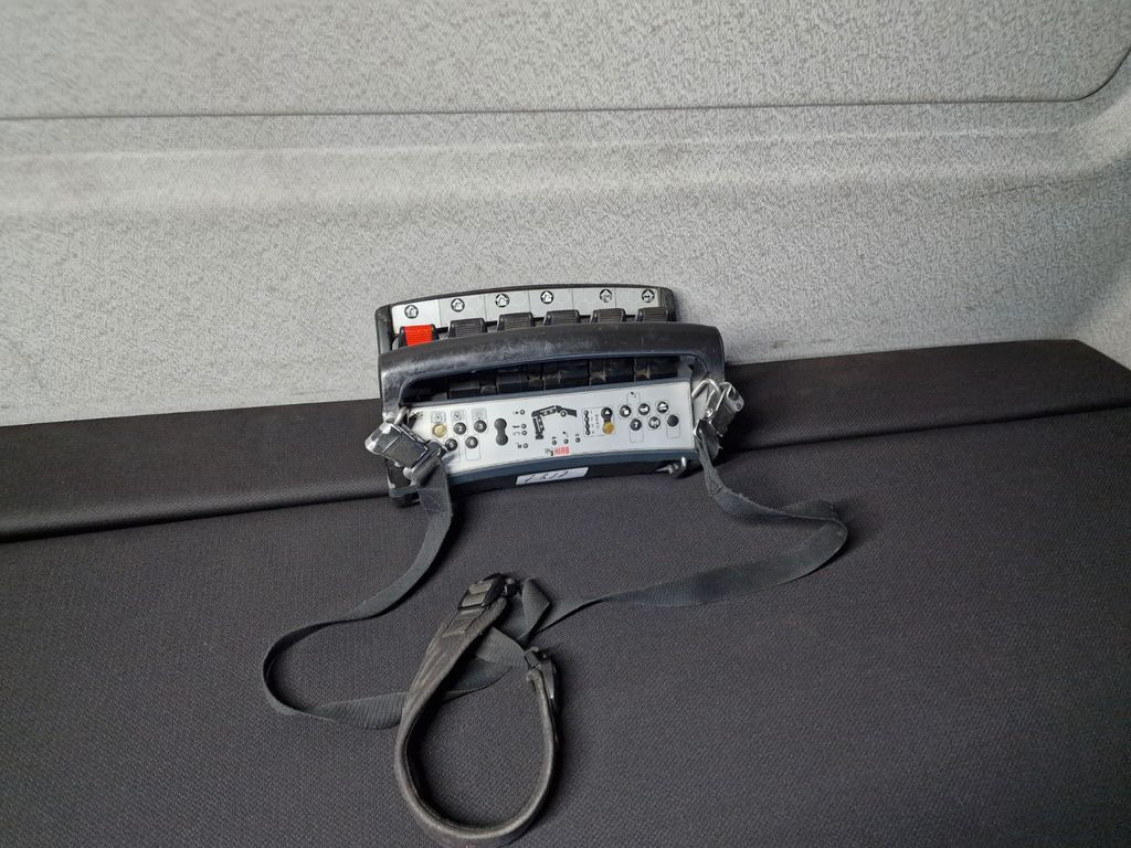 Crane truck MAN TGM 18.340 4X2 BL /Standklima/HIAB 144 GLAS MAN TGM 18.340 4X2 BL /Standklima/HIAB 144 GLAS: picture 20 Crane truck MAN TGM 18.340 4X2 BL /Standklima/HIAB 144 GLAS MAN TGM 18.340 4X2 BL /Standklima/HIAB 144 GLAS: picture 20