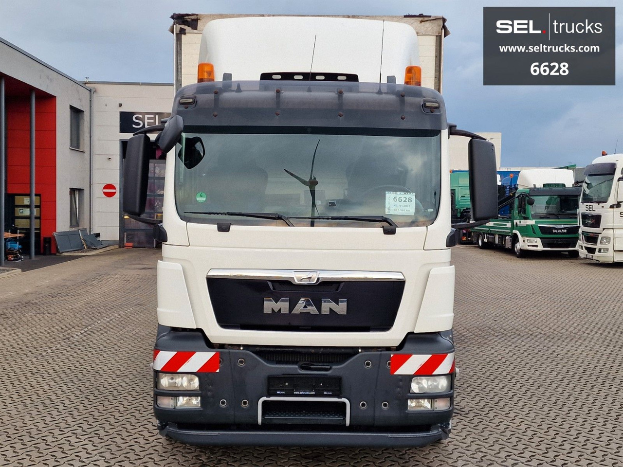MAN TGS 26.360 / Palfinger PK 22002EH / Lenkachse MAN TGS 26.360 / Palfinger PK 22002EH / Lenkachse - Crane truck, Curtainsider truck: picture 4 MAN TGS 26.360 / Palfinger PK 22002EH / Lenkachse MAN TGS 26.360 / Palfinger PK 22002EH / Lenkachse - Crane truck, Curtainsider truck: picture 4