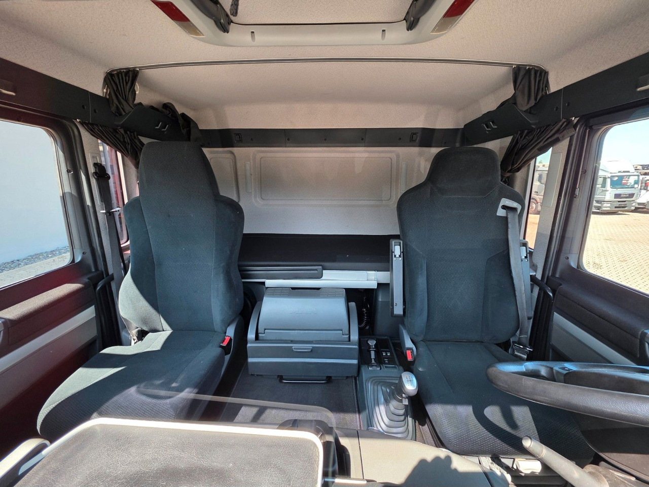 Tipper, Crane truck MAN TGS 28.480 6X4H-4 BL /HIAB /Fernbed. / Lenkachse: picture 19 Tipper, Crane truck MAN TGS 28.480 6X4H-4 BL /HIAB /Fernbed. / Lenkachse: picture 19