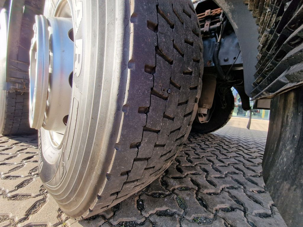 Crane truck MAN TGS 35.480 8X4H-6 BL / Intarder / FASSI F560 MAN TGS 35.480 8X4H-6 BL / Intarder / FASSI F560: picture 28 Crane truck MAN TGS 35.480 8X4H-6 BL / Intarder / FASSI F560 MAN TGS 35.480 8X4H-6 BL / Intarder / FASSI F560: picture 28