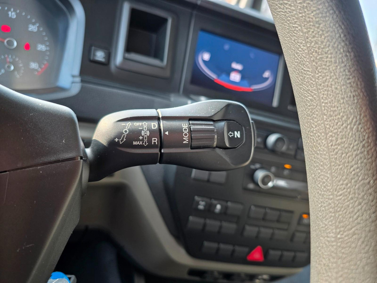 Curtainsider truck MAN TGX 12.250 4X2 BL CH / Totwinkelkamera / 6E: picture 39