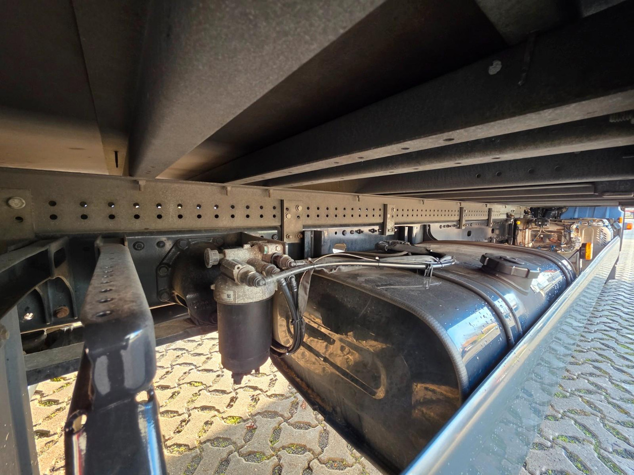 Curtainsider truck MAN TGX 12.250 4X2 BL CH / Totwinkelkamera / 6E: picture 12