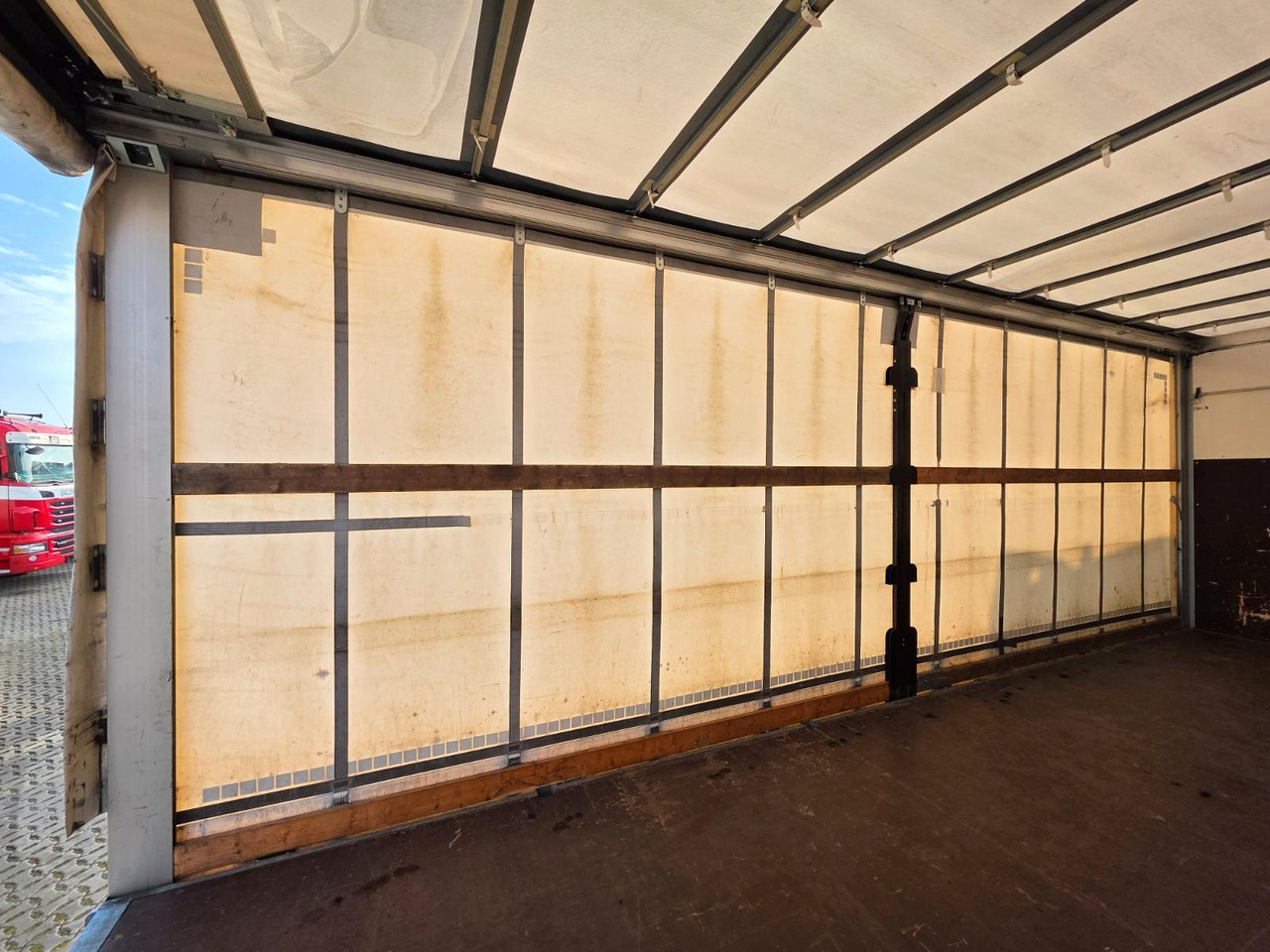 Curtainsider truck MAN TGX 12.250 4X2 BL CH / Totwinkelkamera / 6E: picture 18