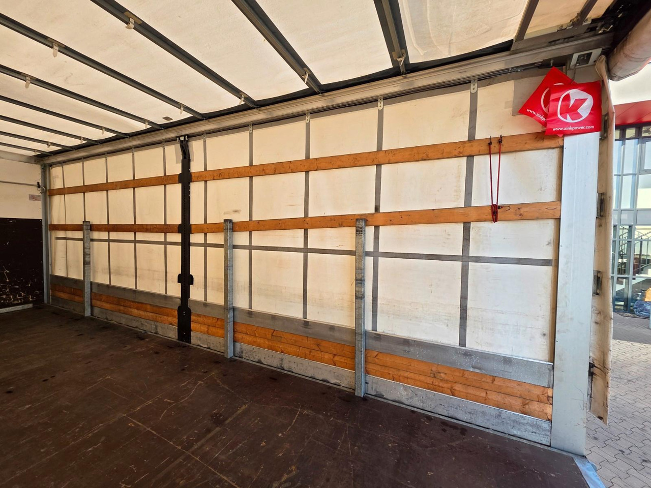 Curtainsider truck MAN TGX 12.250 4X2 BL CH / Totwinkelkamera / 6E: picture 19