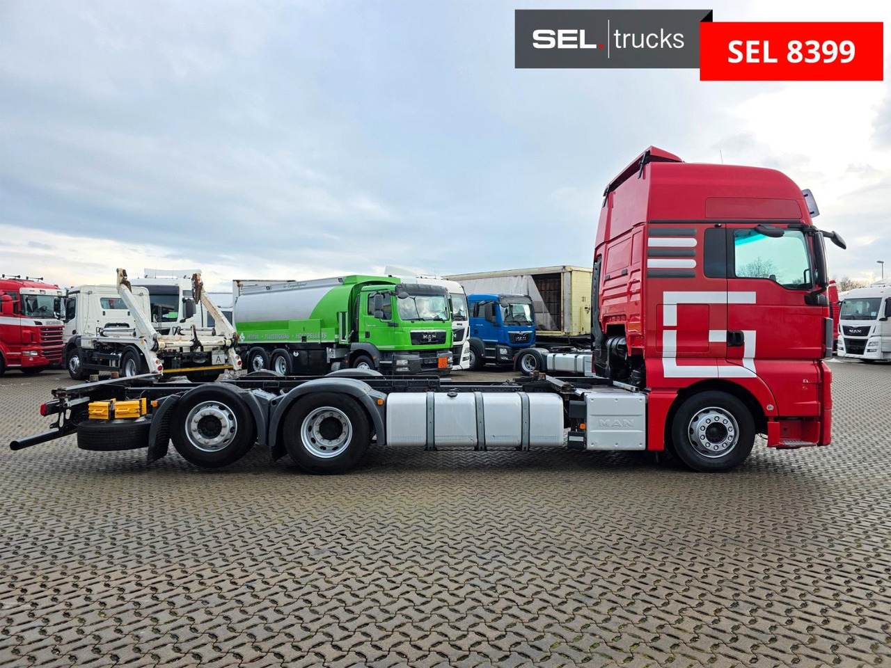 MAN TGX 26.460 6x2/Intarder/Standklima/Totwinkelkam. - Container transporter/ Swap body truck: picture 4 MAN TGX 26.460 6x2/Intarder/Standklima/Totwinkelkam. - Container transporter/ Swap body truck: picture 4